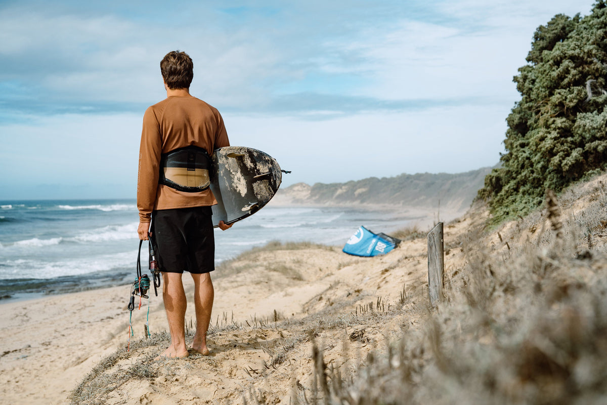 Mystic Tactic L/S Loosefit Quickdry aan het strand
