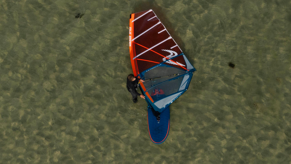 Simmer Style G7 Monster op het water, van bovenaf gezien