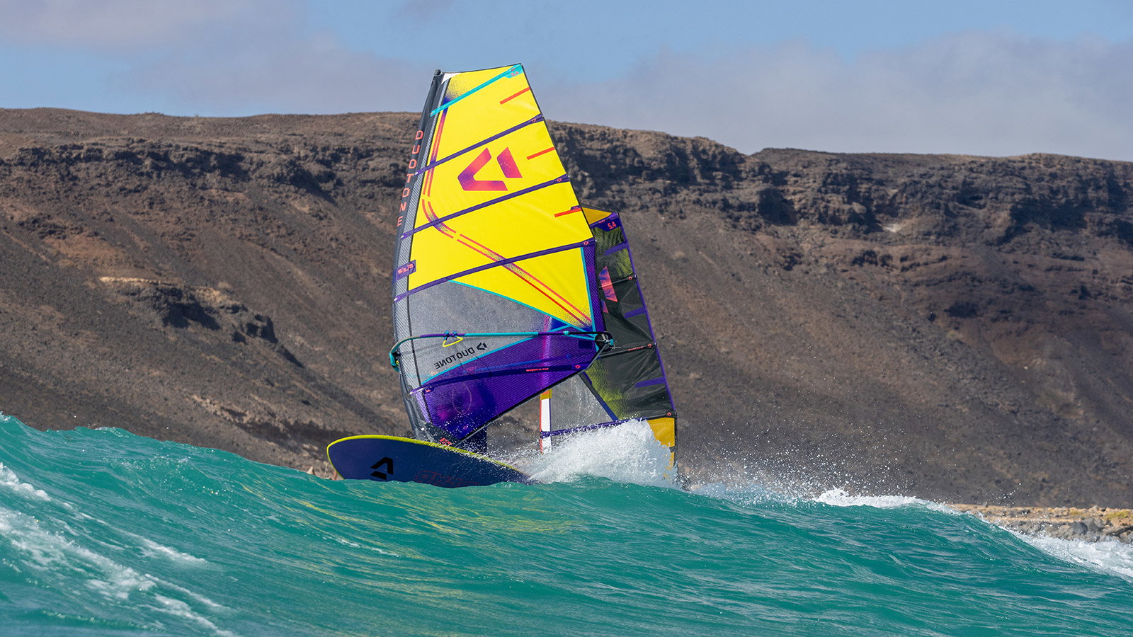 Duotone Duke SLS windsurfen kliffen
