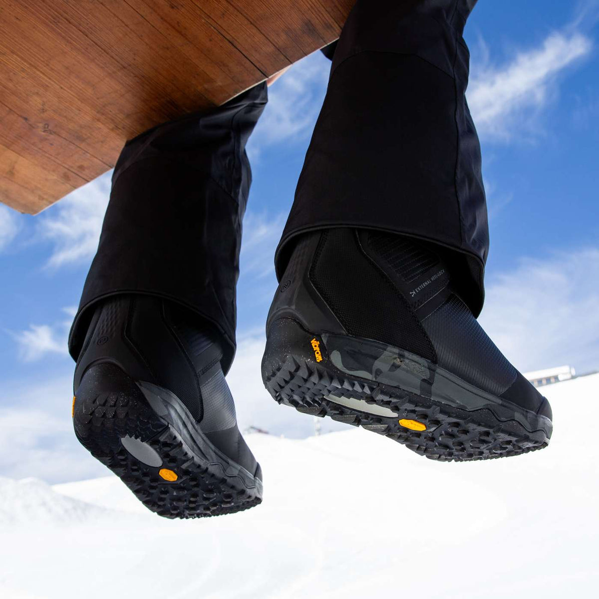 Nidecker Kita Hybrid snowboardschoenen zwart, zicht op de Vibram-zool