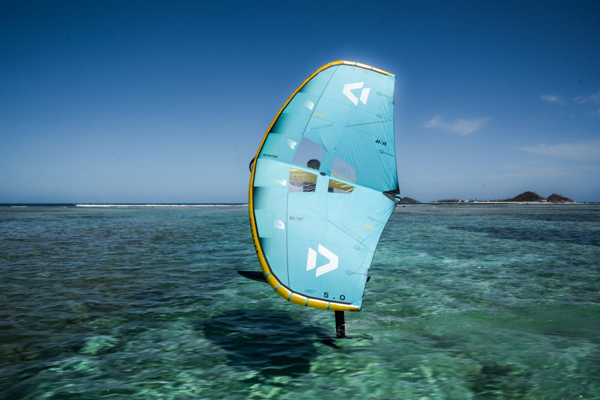 Duotone - Unit D/LAB 2027 - wingfoilen in een tropische lagune - GearFreak