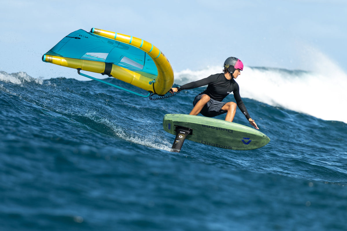Duotone - Trace SLS 2027 - bocht op een golf in Guadeloupe - GearFreak