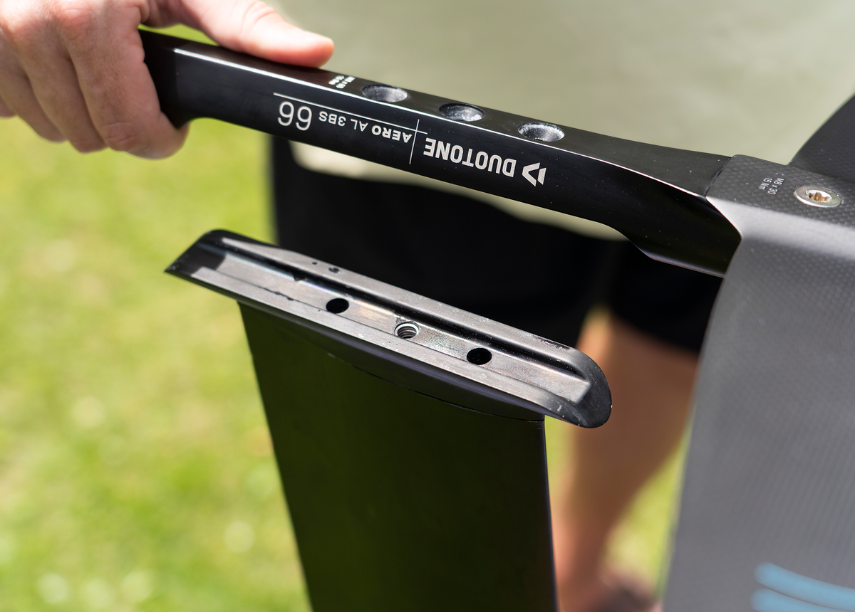 Duotone Mast AL 3BS met Aero AL 3BS-fuselage, detail van de 3BS-verbinding