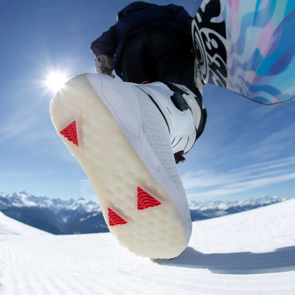Nidecker Rift Pro W snowboardschoen wit in de sneeuw
