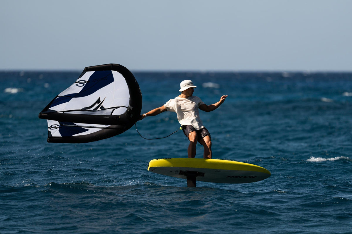 Naish Chimera NVision wingfoilboard op de foil