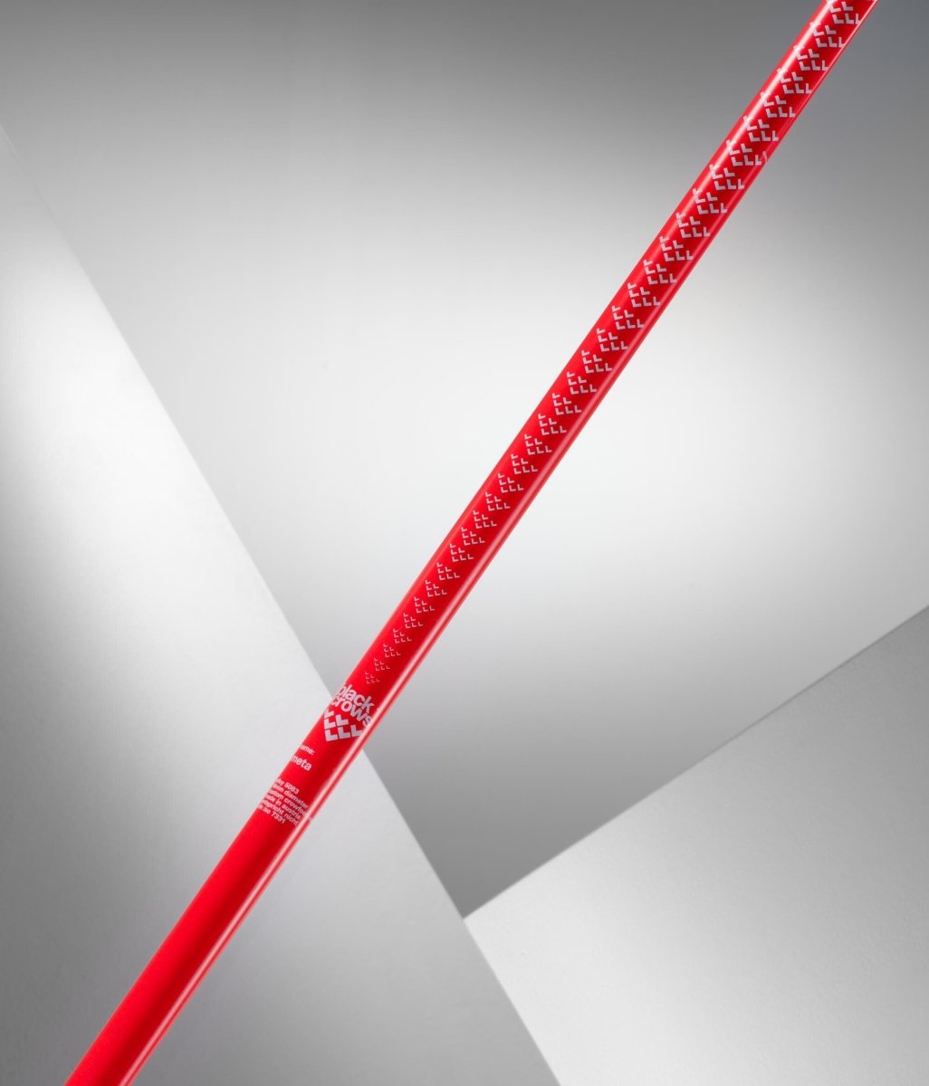 Black Crows Meta Poles rood, detailfoto van de schacht met logo