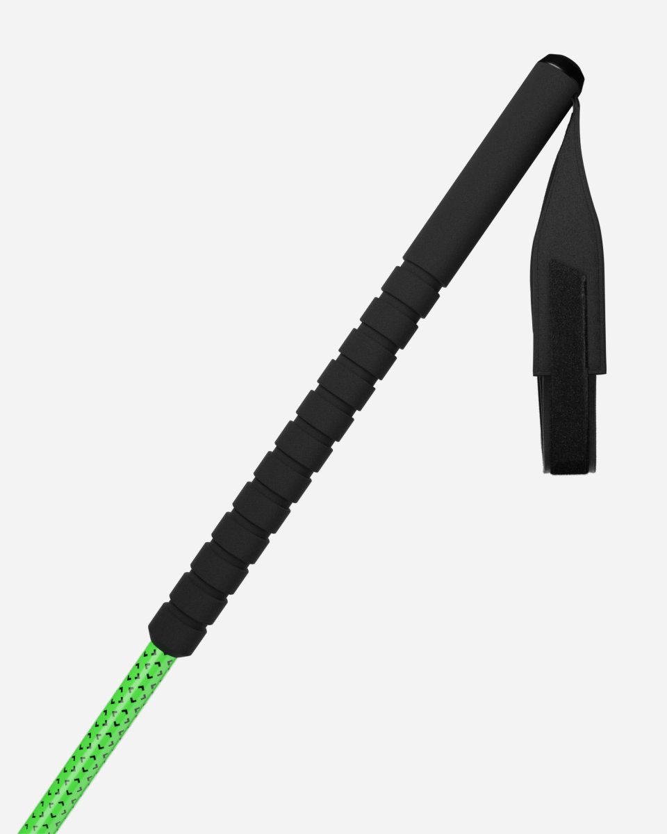 Black Crows Oxus Freebird Poles groen, detailfoto van de handgreep met polslus