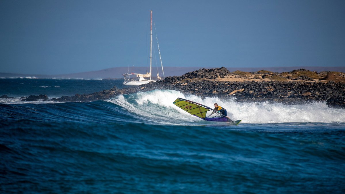 Duotone Duke SLS wave riding golfbreker