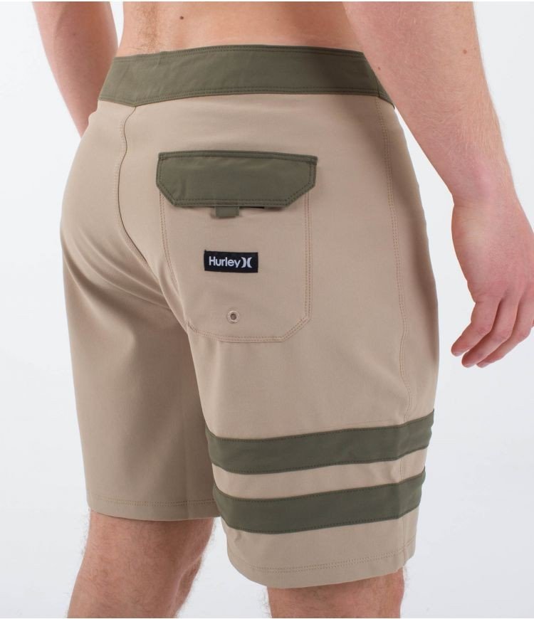 Hurley - Block Party 18" Boardshort | Khaki - 28 - GearFreak