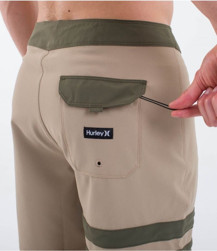 Hurley - Block Party 18" Boardshort | Khaki - 28 - GearFreak