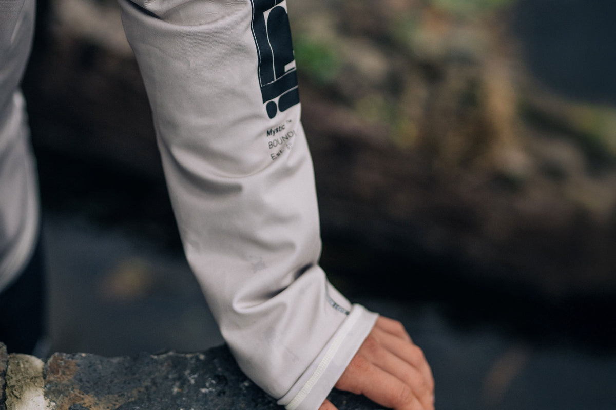 Sfeerbeeld van de Mystic Boarding L/S Rashvest