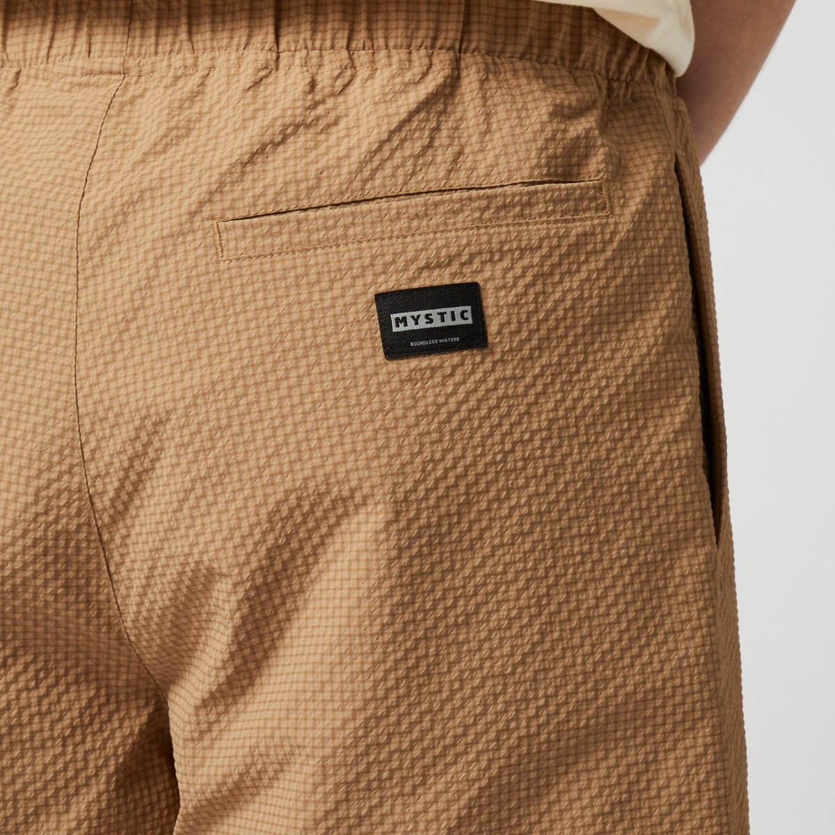 Mystic - Continent Short - Slate Brown - L - GearFreak