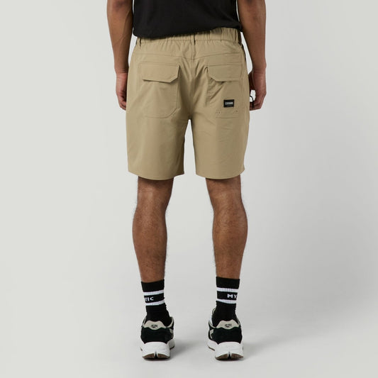 Mystic - Endure Hybrid Short - Sand - L - GearFreak