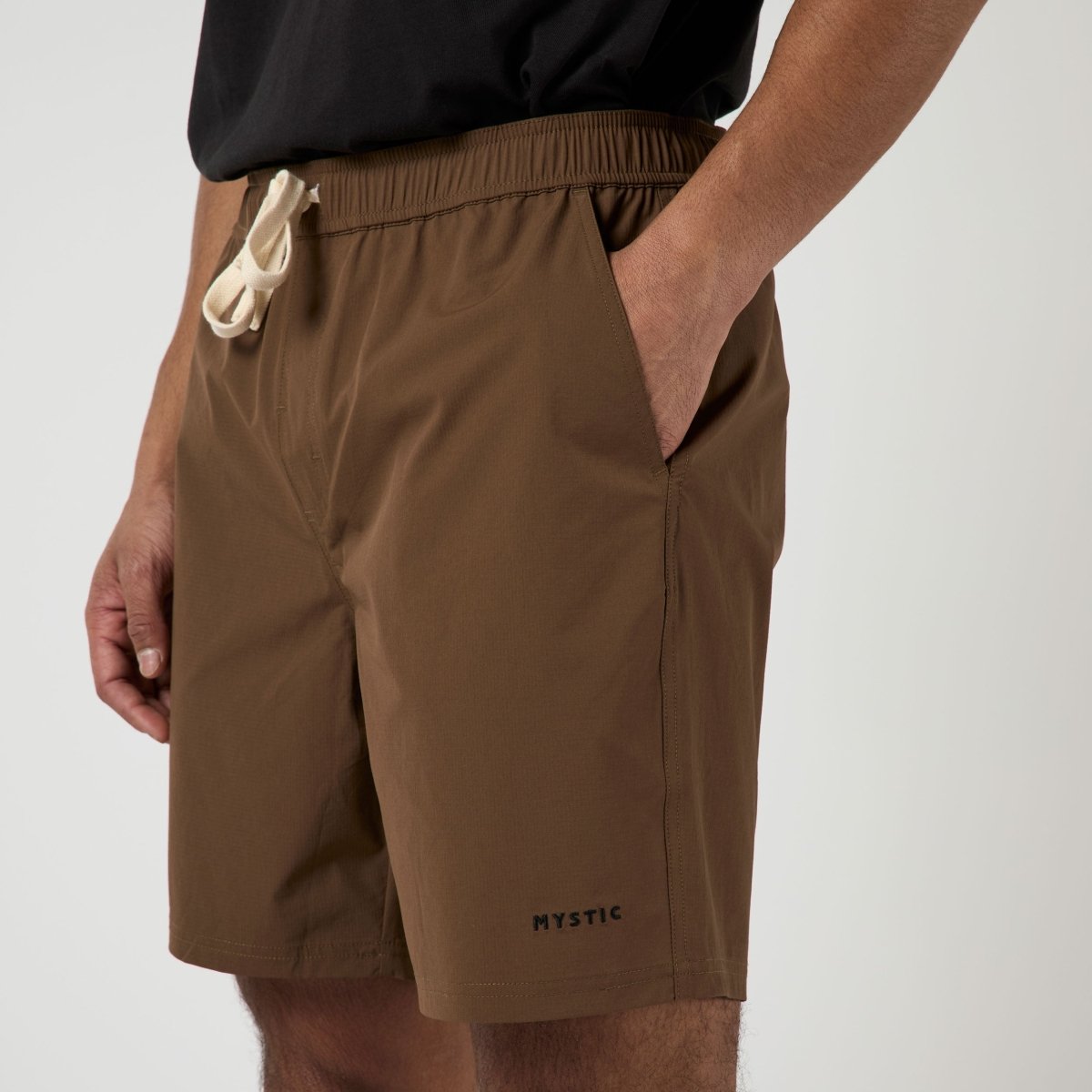 Mystic - Fusion Hybrid Short - Brown - L - GearFreak