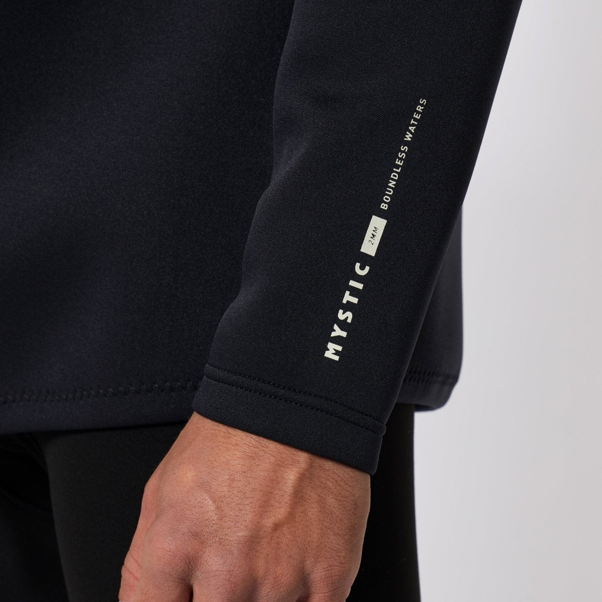 Mystic - Haze Neoprene Hoodie 2mm - Black - L - GearFreak