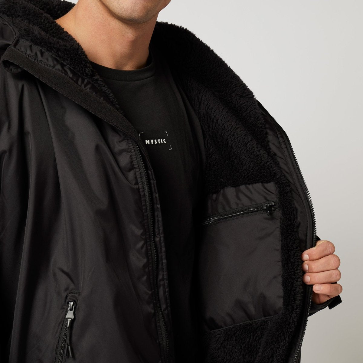 Mystic - Poncho Explore - Black - S/M - GearFreak