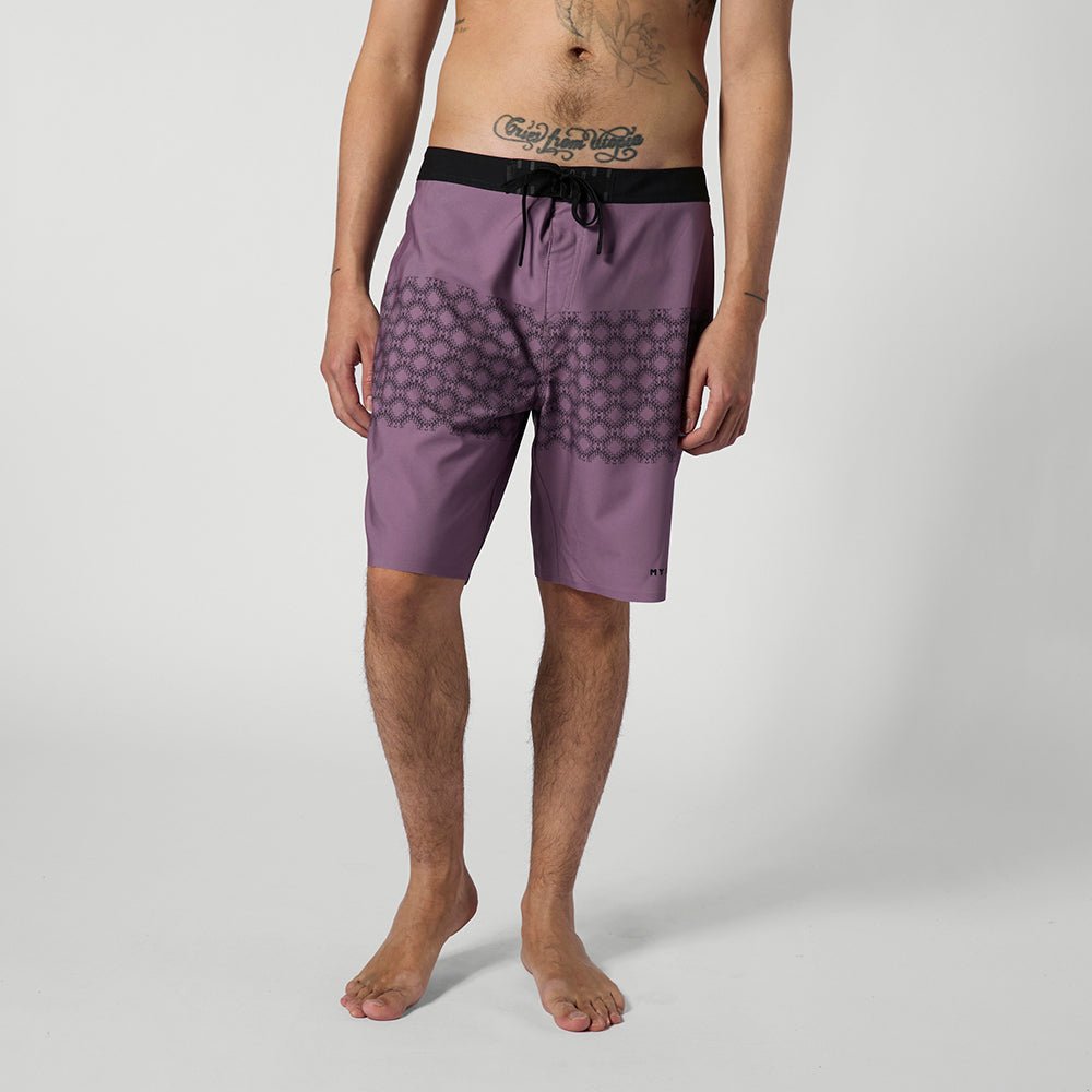 Mystic - Prism Boardshort - Rosewood - 28 - GearFreak