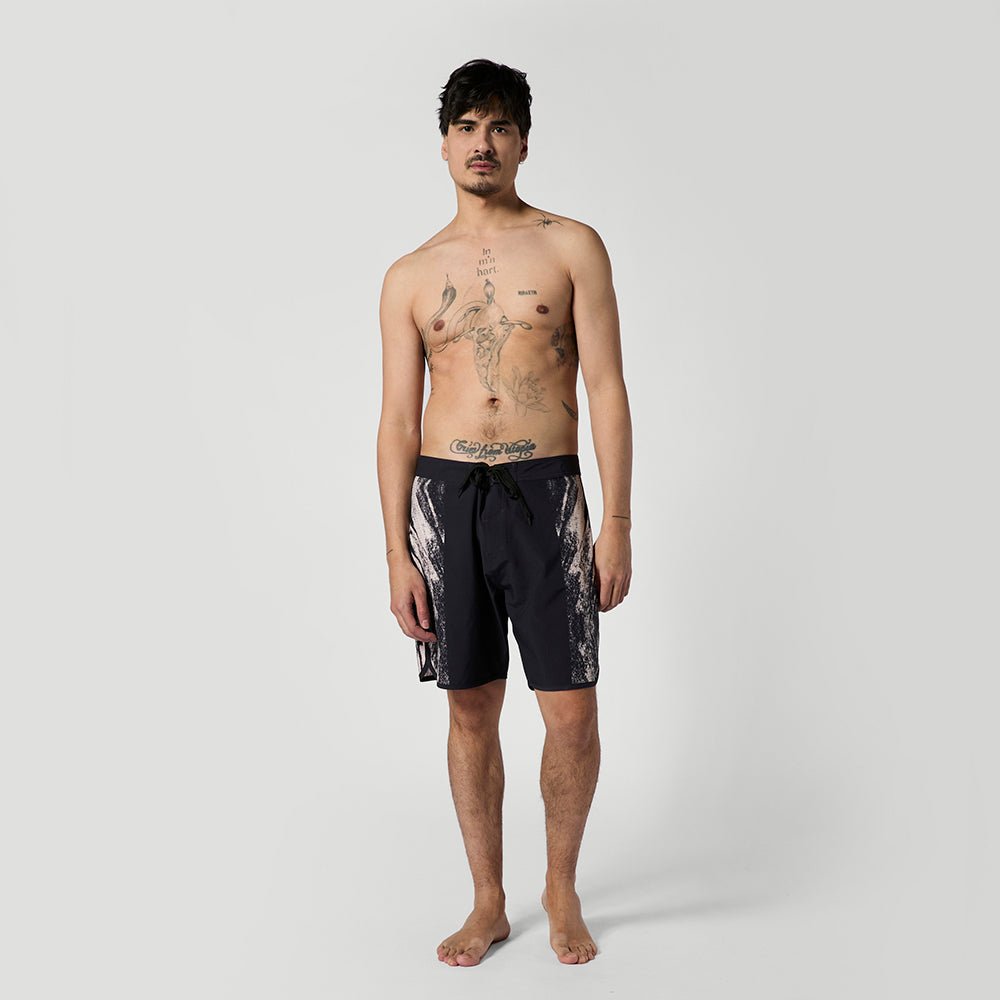 Mystic - Warped Boardshort - Black - 28 - GearFreak