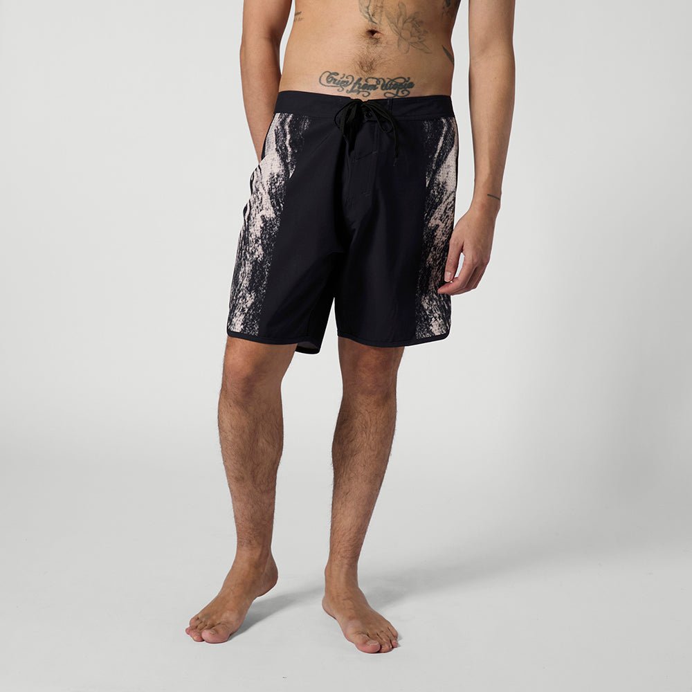 Mystic - Warped Boardshort - Black - 28 - GearFreak