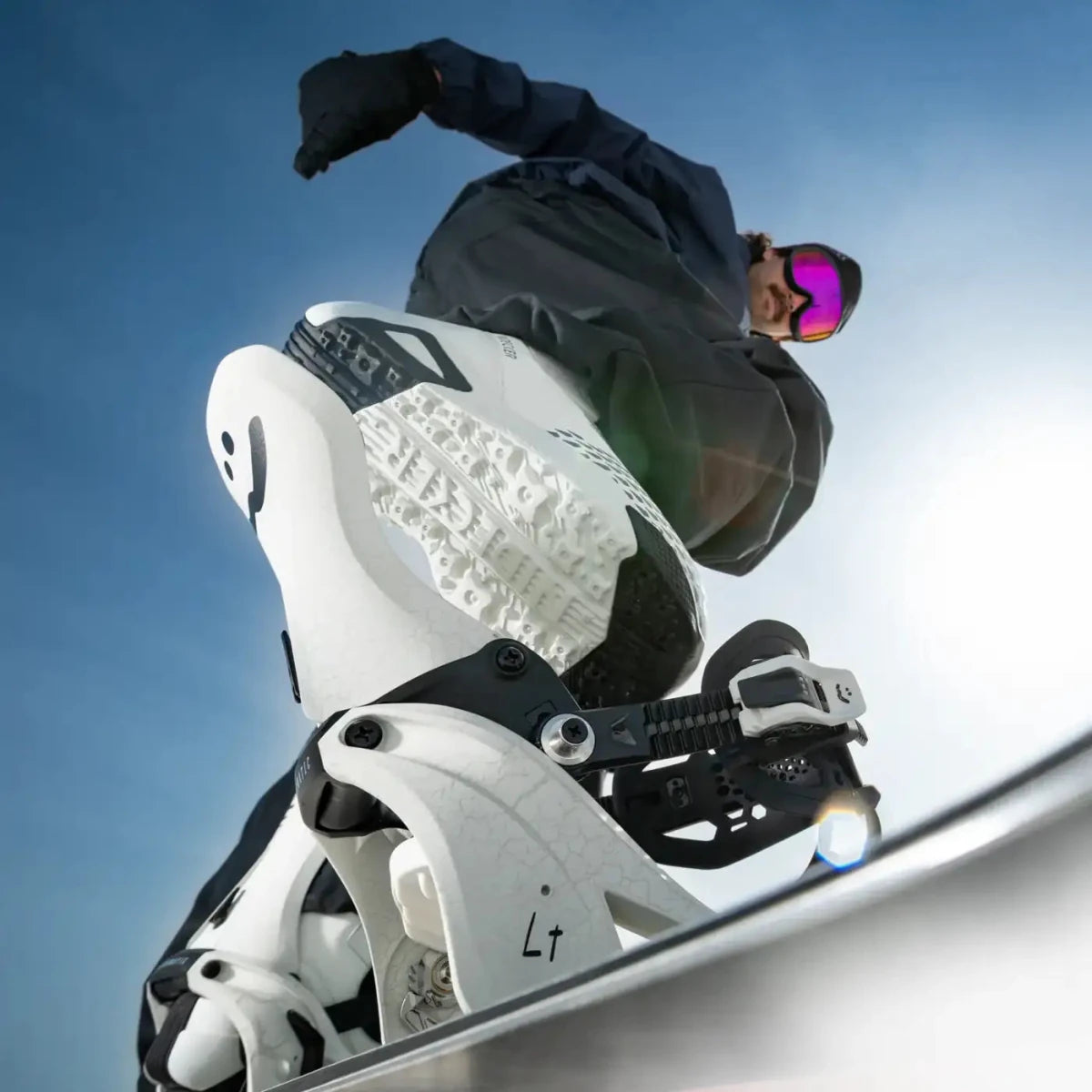Nidecker LT Supermatic Ned, rider in actie met snowboard