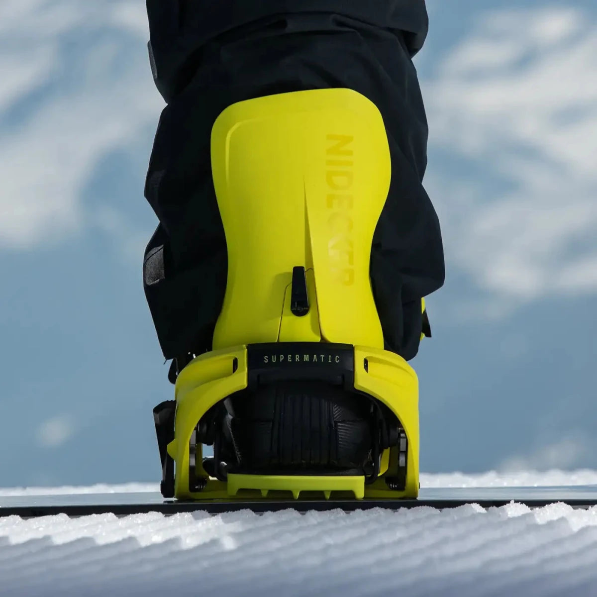 Nidecker LT Supermatic Acid, op de piste, schoen in de binding