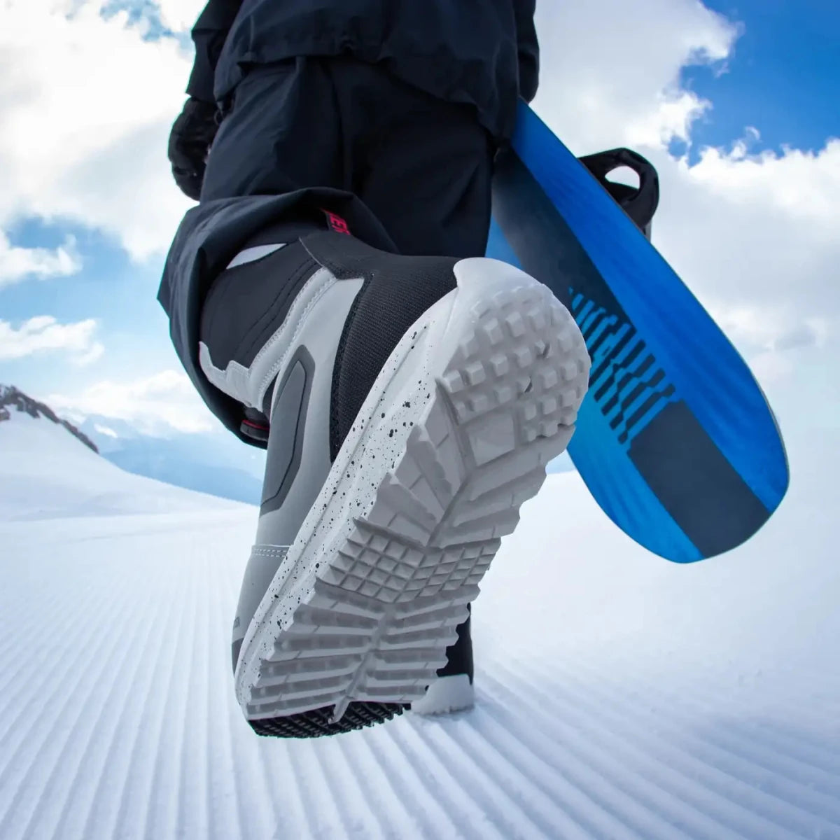 Nidecker Cascade heren Gray/Black, op de piste, zool in beeld