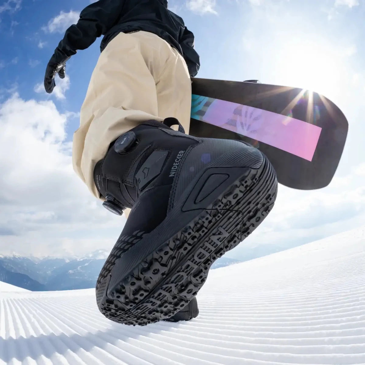 Nidecker Altai dames Black, op de piste, zool in beeld