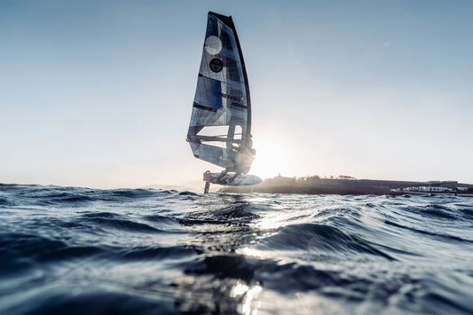 North - Free Foil - White - GearFreak