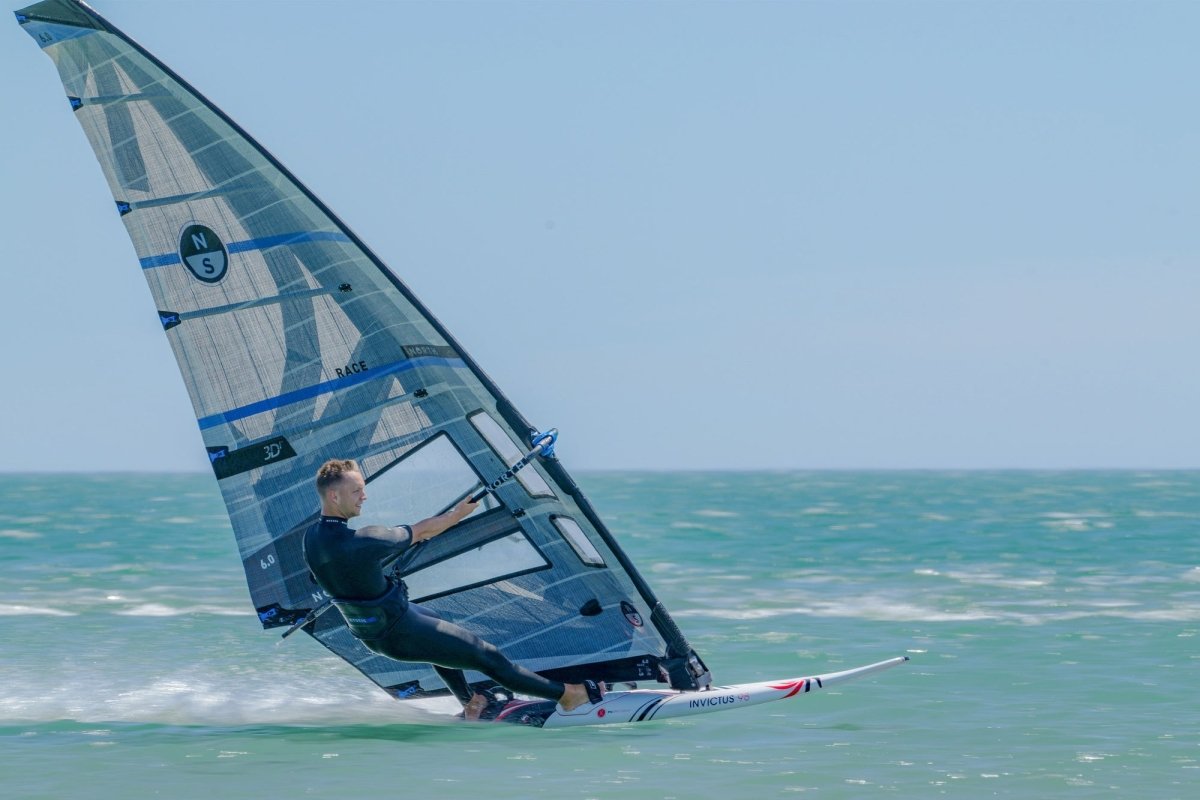 North - Slalom Race - White - GearFreak