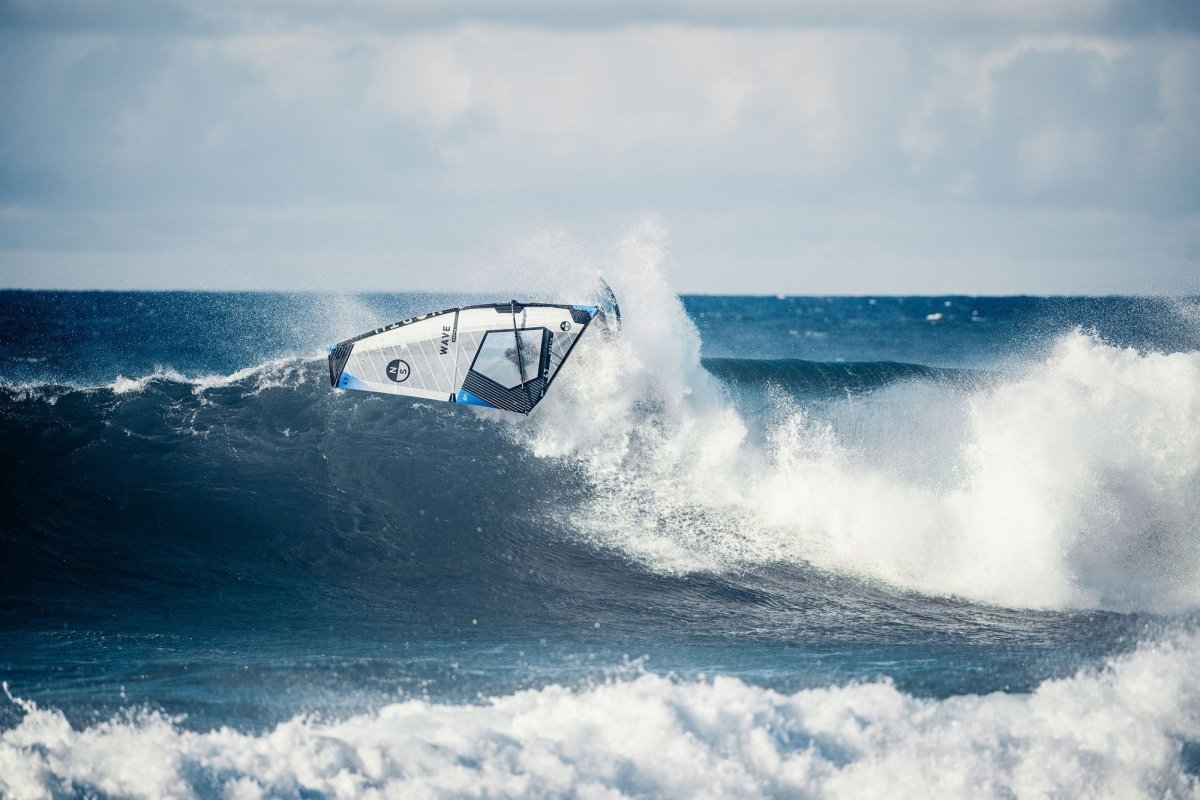 North - Wave Clear 2024 - White - GearFreak