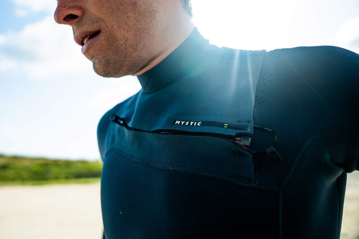 Front-zip op de borst van de Mystic Majestic Fullsuit