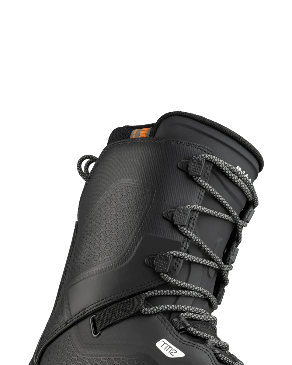 ThirtyTwo TM-2 zwart, detail van de veters