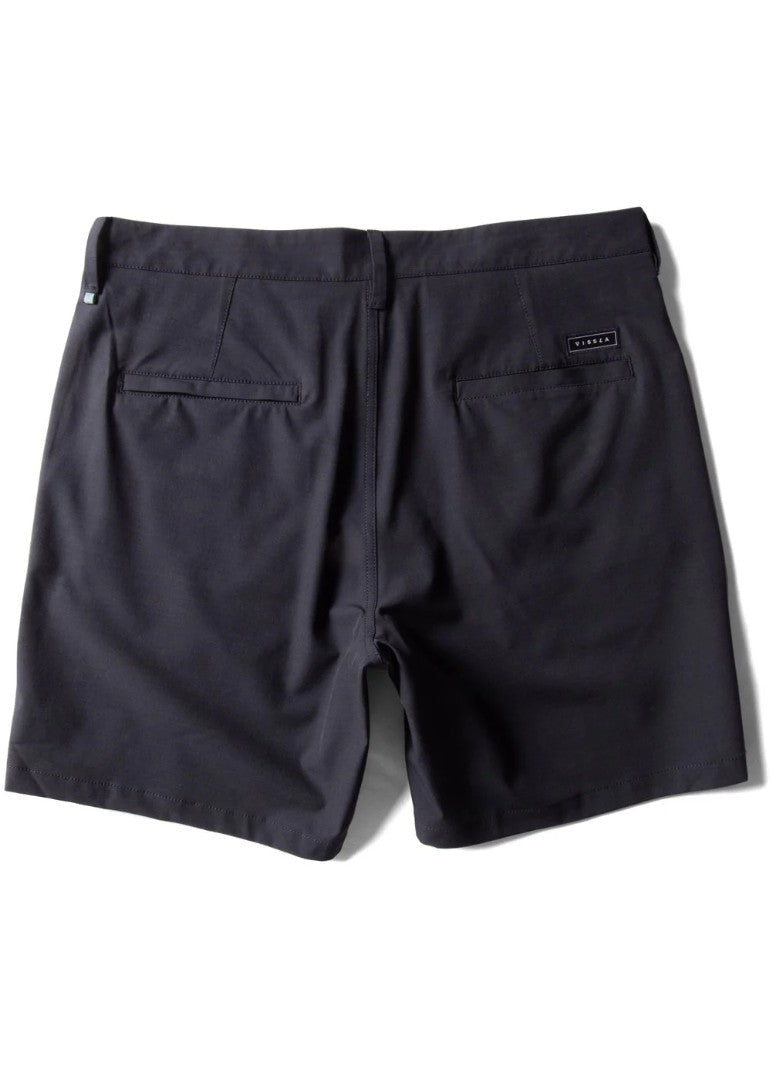 Vissla - Cutlap Eco 17.5" Hybrid Short | Black - 32 - GearFreak